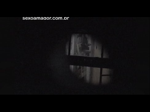 ❤️ Блонди ба таври махфӣ аз ҷониби як сайёҳи ҳамсоя, ки паси хиштҳои холӣ пинҳон шудааст, сабт мешавад ❤️❌ Синси босифат дар порно tg.fitorganic.top ❌️